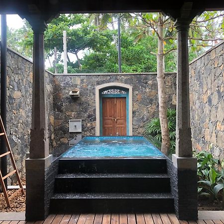 Royal Indigo Villa Unawatuna Exterior photo